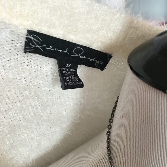 Gorgeous sweater with a lovely deer on the front - Picture 5 of 6